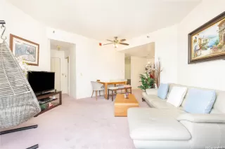 Photo #3: 202521129 Listing 