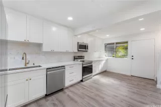 Photo #3: 202521140 Listing 