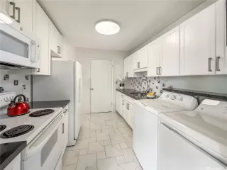 Photo #5: 202521179 Listing 