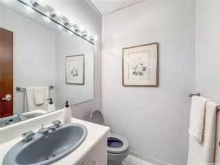 Photo #6: 202521179 Listing 