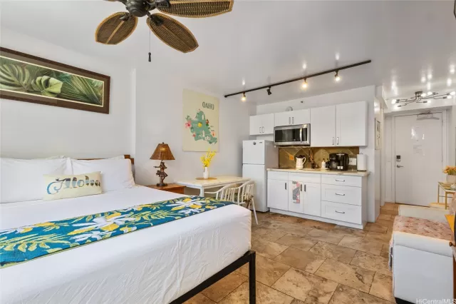 MLS: 202521215 Condo For Sale