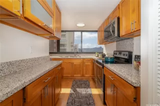 Photo #4: 202521259 Listing 