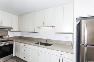 Photo #6: 202521260 Listing 