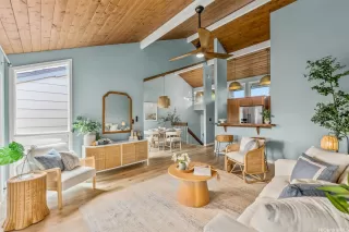 Photo #2: 202521282 Listing 