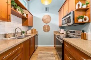 Photo #4: 202521282 Listing 