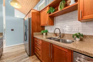 Photo #5: 202521282 Listing 