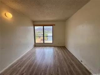 Photo #6: 202521285 Listing 