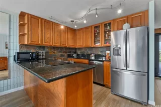 Photo #4: 202521289 Listing 