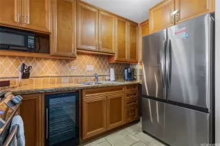 Photo #3: 202521293 Listing 