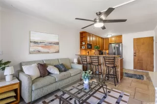 Photo #4: 202521293 Listing 