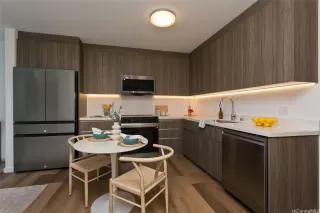 Photo #4: 202521323 Listing 