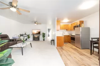 Photo #2: 202521326 Listing 