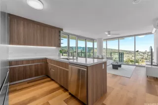 Photo #2: 202521330 Listing 