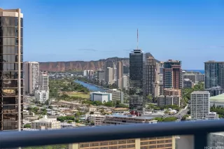 Photo #6: 202521330 Listing 