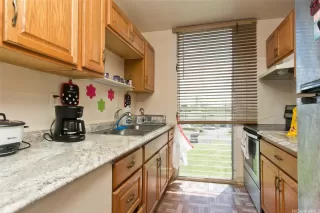 Photo #5: 202521336 Listing 