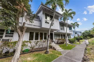 Photo #3: 202521347 Listing 