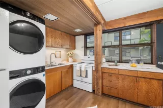 Photo #3: 202521354 Listing 