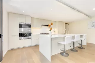 Photo #4: 202521355 Listing 