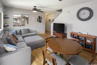 Photo #3: 202521360 Listing