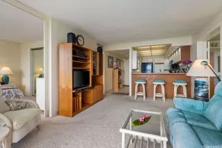 Photo #5: 202521363 Listing 