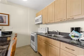 Photo #4: 202521404 Listing 