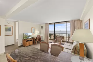 Photo #6: 202521404 Listing 