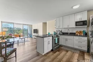 Photo #4: 202521439 Listing 