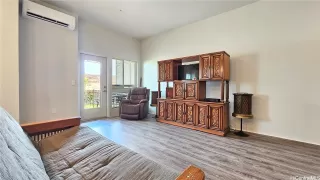 Photo #6: 202521452 Listing 