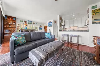 Photo #6: 202521467 Listing