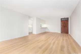 Photo #3: 202521471 Listing 