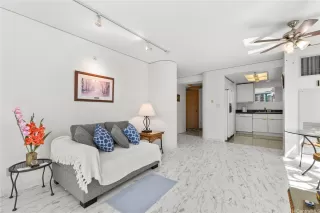 Photo #3: 202521502 Listing 