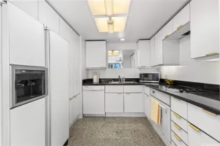 Photo #5: 202521502 Listing 