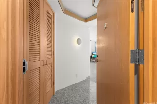 Photo #6: 202521502 Listing 