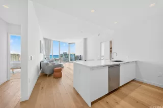 Photo #3: 202521516 Listing 