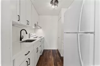 Photo #2: 202521528 Listing 