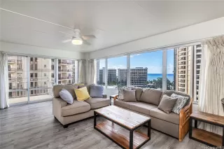 Photo #3: 202521542 Listing 