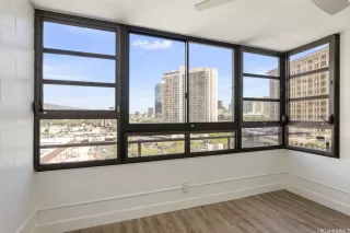 Photo #3: 202521543 Listing 