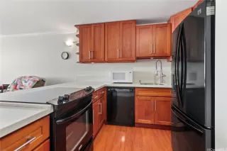 Photo #3: 202521545 Listing 