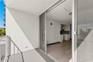 Photo #4: 202521546 Listing 