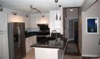 Photo #3: 202521558 Listing 