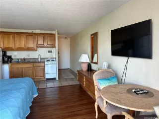 Photo #2: 202521566 Listing 