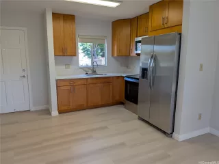 Photo #5: 202521575 Listing 