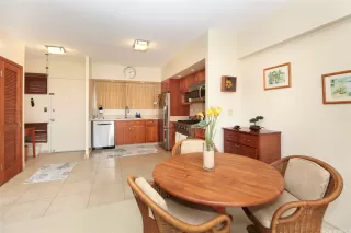 Photo #6: 202521590 Listing 