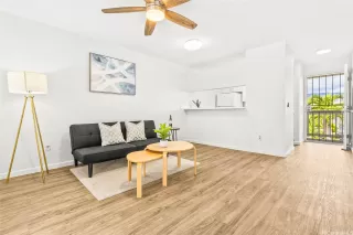 Photo #2: 202521596 Listing 