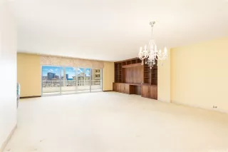 Photo #4: 202521618 Listing 