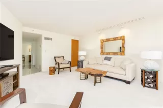 Photo #3: 202521672 Listing 