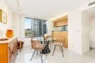 Photo #4: 202521672 Listing 