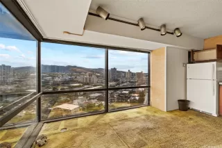 Photo #3: 202521677 Listing 