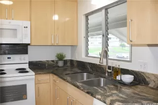 Photo #2: 202521687 Listing 