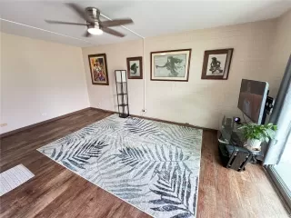 Photo #5: 202521688 Listing 